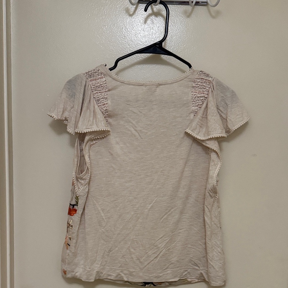Anthropologie Tiny Cream embroidered Floral V-Neck Blouse - Picture 4 of 5